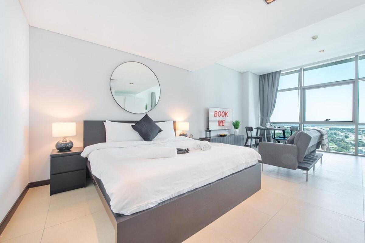 Comfortable For 4 In Difc Dubai