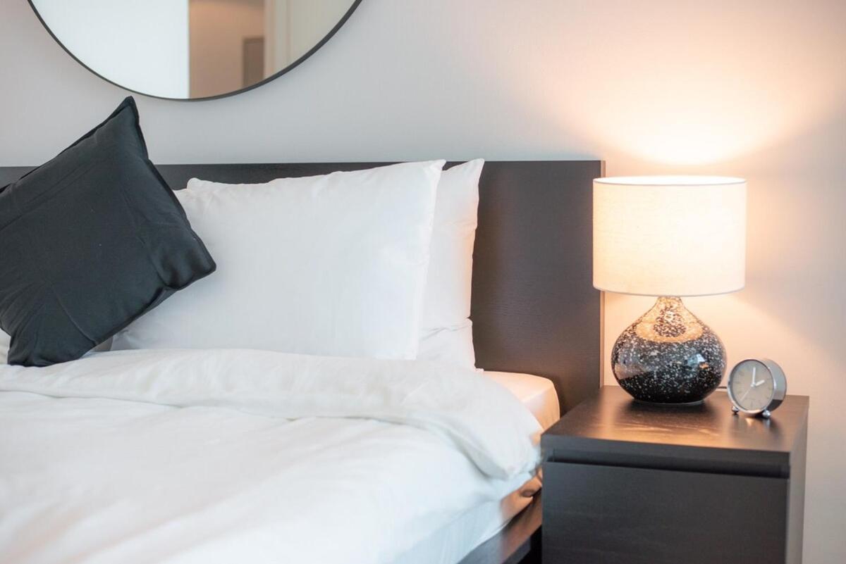 Comfortable For 4 In Difc Dubai